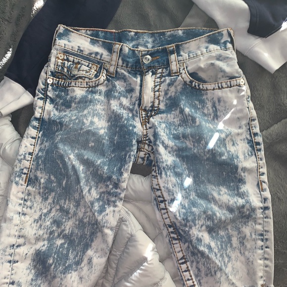 Buy a shoe get a jacket with it , I can change $$$ - Picture 4 of 5